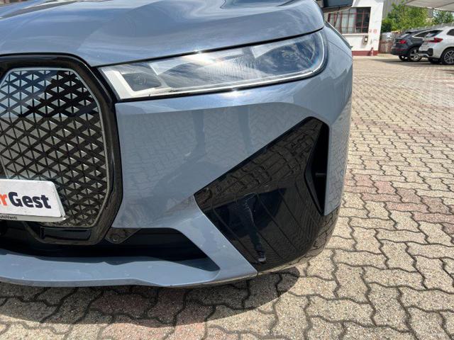 BMW iX usata, con Portellone posteriore elettrico