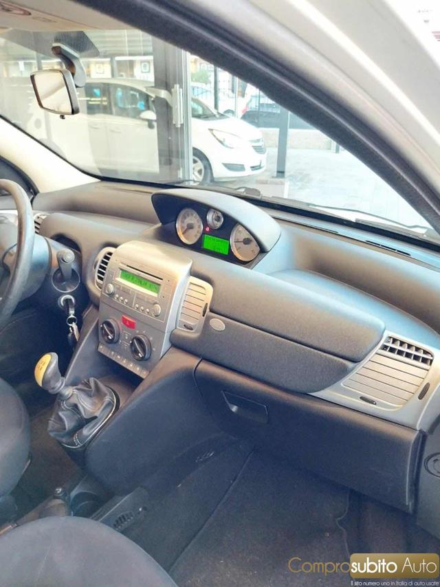 LANCIA Ypsilon usata 15