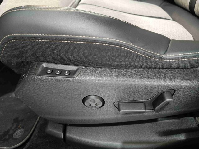 PEUGEOT 3008 usata, con Sensore di luce