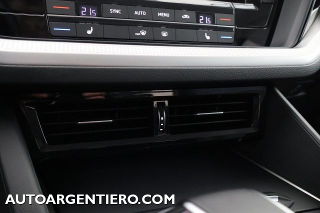 VOLKSWAGEN Touareg usata, con Climatizzatore