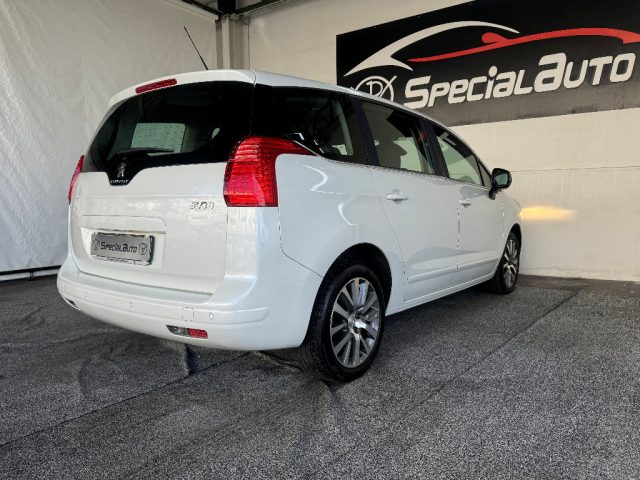PEUGEOT 5008 usata, con Cruise Control