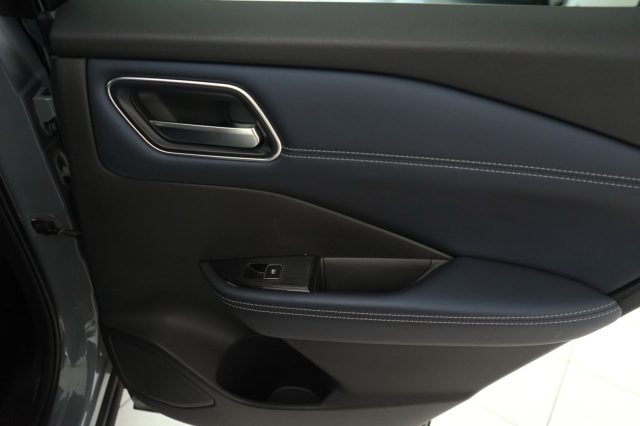 NISSAN Qashqai usata, con Monitoraggio pressione pneumatici
