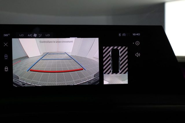 PEUGEOT 5008 usata 19