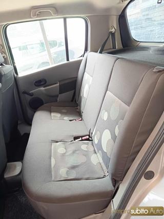 RENAULT Modus usata, con Specchietti laterali elettrici
