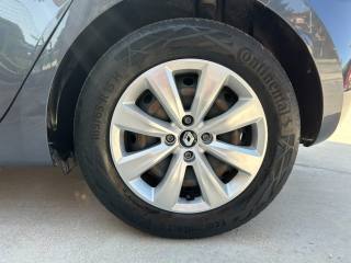 RENAULT Clio usata, con Sistema di navigazione