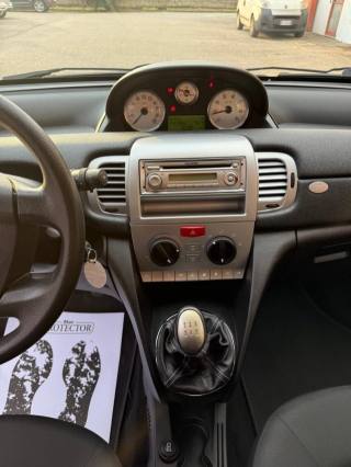 LANCIA Ypsilon usata, con Fendinebbia