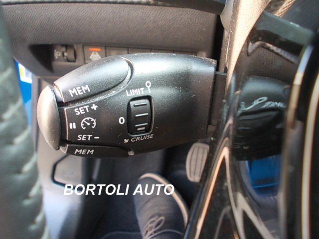 PEUGEOT 2008 usata, con Bluetooth