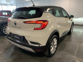 RENAULT Captur usata, con Autoradio