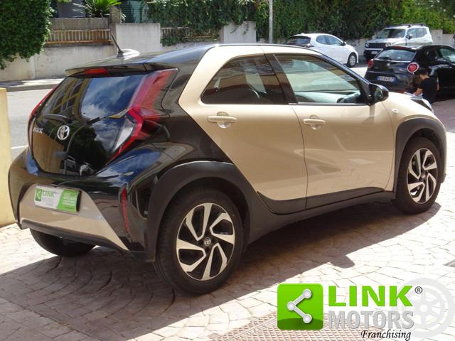 TOYOTA Aygo X usata, con Autoradio