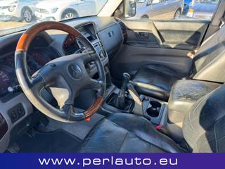 MITSUBISHI Pajero usata, con Autoradio