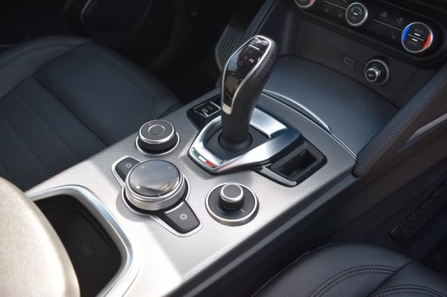 ALFA ROMEO Stelvio usata, con Park Distance Control