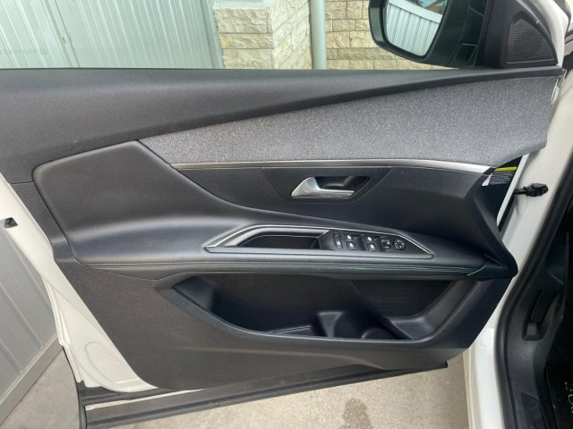 PEUGEOT 3008 usata, con Vetri oscurati