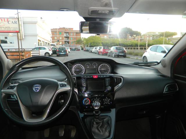 LANCIA Ypsilon usata, con ESP