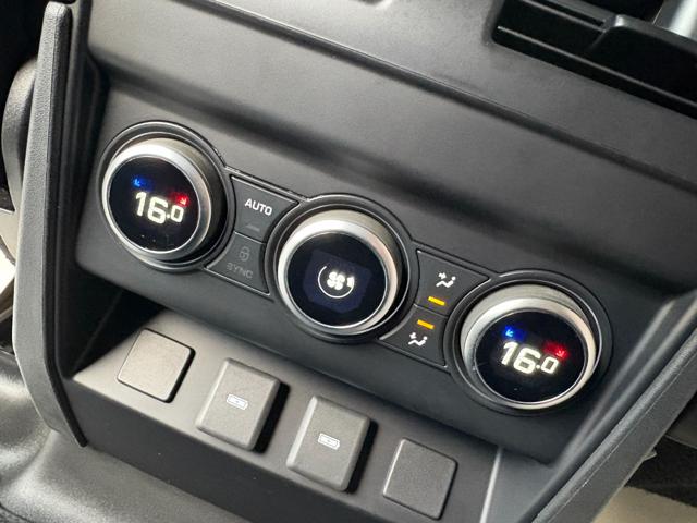 LAND ROVER Defender usata, con Trazione integrale