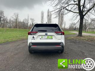 TOYOTA RAV 4 usata, con Cerchi in lega