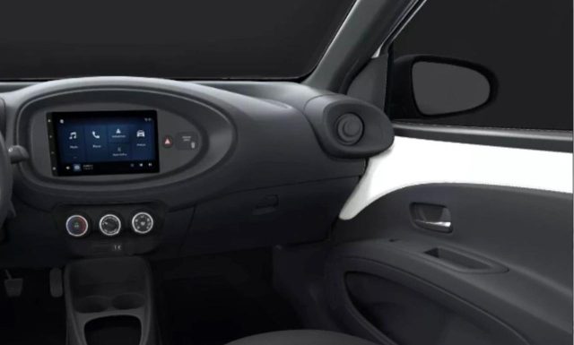 TOYOTA Aygo X usata, con Volante in pelle