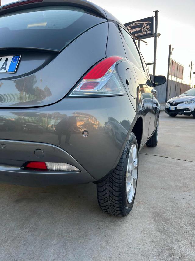 LANCIA Ypsilon usata, con Airbag Passeggero