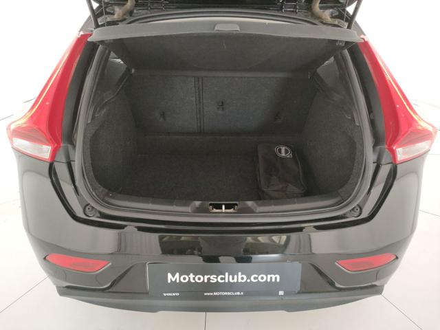 VOLVO V40 usata, con Bluetooth