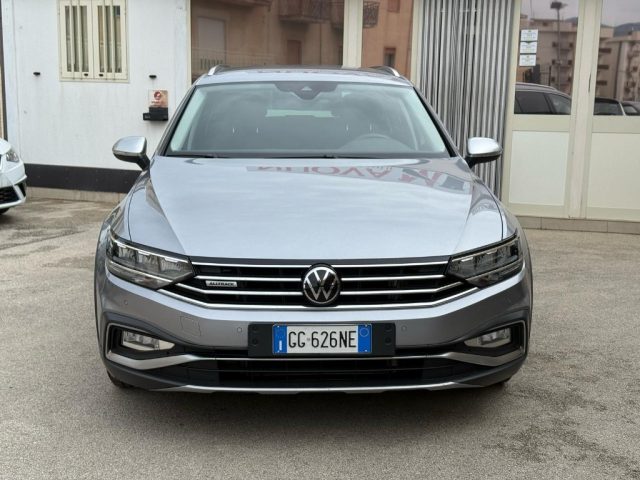 VOLKSWAGEN Passat Alltrack usata, con Airbag