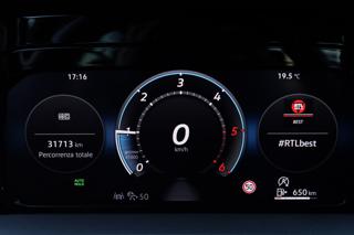 VOLKSWAGEN Golf usata, con Autoradio