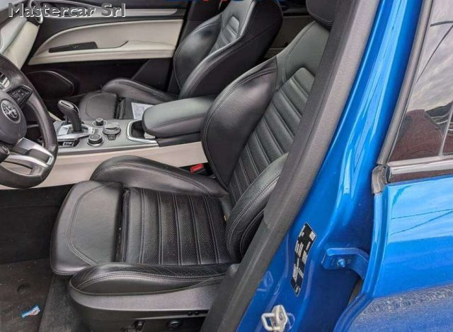 ALFA ROMEO Stelvio usata, con Autoradio
