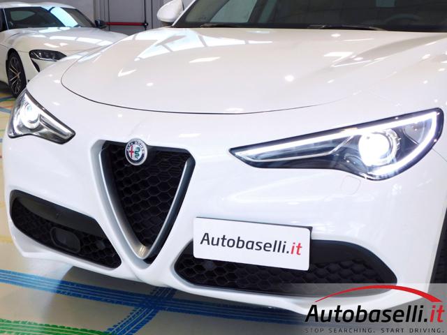 ALFA ROMEO Stelvio usata, con Specchietti laterali elettrici
