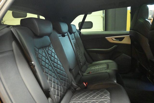 AUDI Q8 usata 36