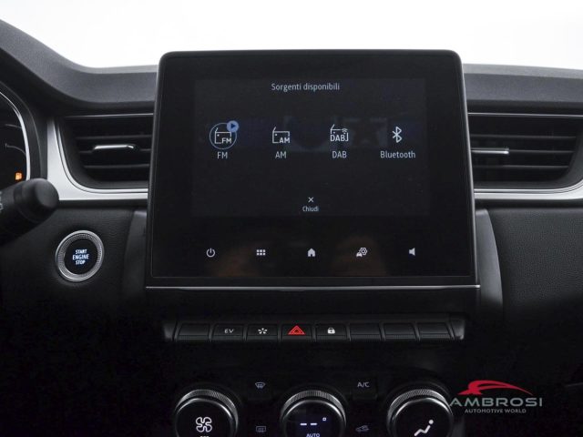 RENAULT Captur usata 14