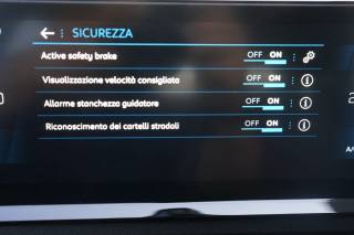 PEUGEOT 3008 usata, con Immobilizzatore elettronico