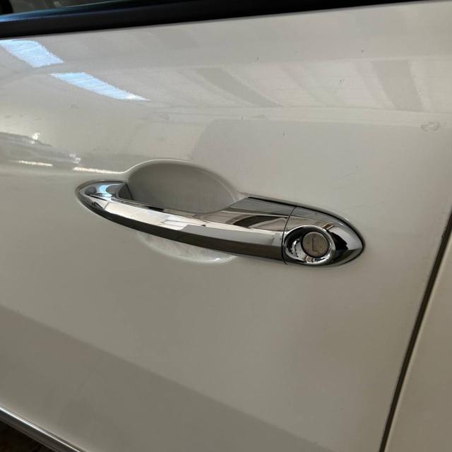 LANCIA Ypsilon usata, con Isofix