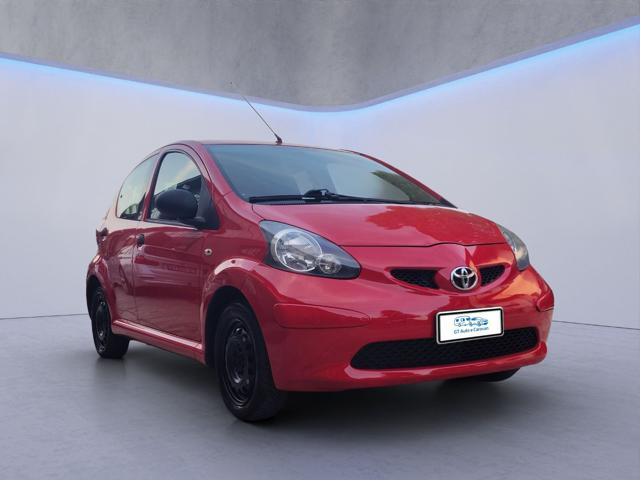 TOYOTA Aygo usata, con Airbag
