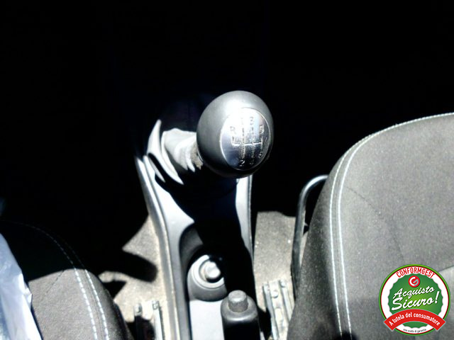 DACIA Duster usata, con USB