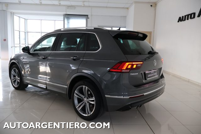 VOLKSWAGEN Tiguan usata, con Airbag laterali