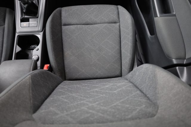 VOLKSWAGEN Golf usata, con Luci diurne LED