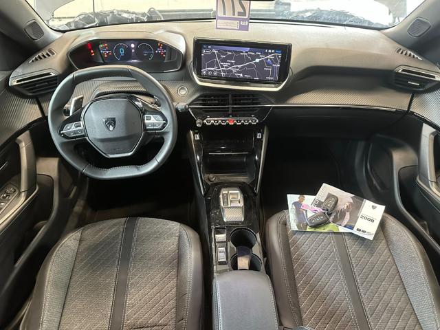 PEUGEOT 2008 usata, con Sedile posteriore sdoppiato