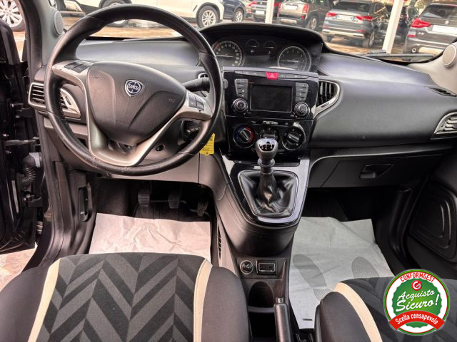 LANCIA Ypsilon usata, con ESP