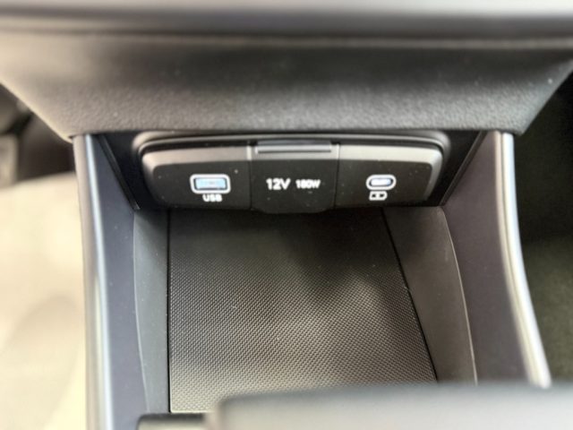 HYUNDAI i20 usata, con Volante multifunzione