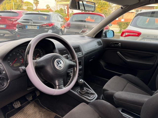 VOLKSWAGEN Golf usata, con Autoradio