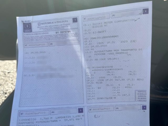 SUZUKI Swift usata, con Autoradio