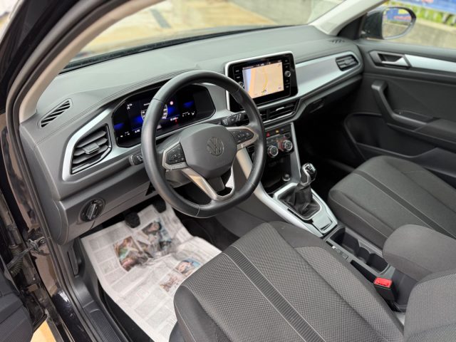 VOLKSWAGEN T-Roc usata, con Autoradio digitale