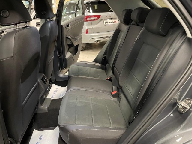 VOLKSWAGEN T-Roc usata, con Autoradio digitale