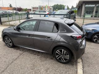 PEUGEOT 208 usata, con Volante in pelle