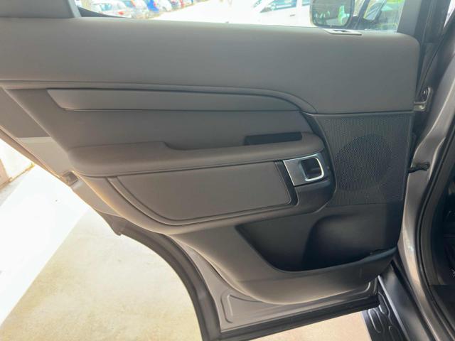 LAND ROVER Discovery usata, con USB