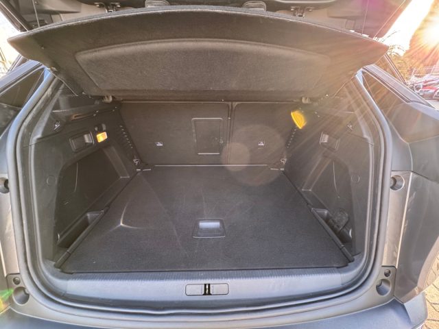 PEUGEOT 3008 usata, con Sedili sportivi