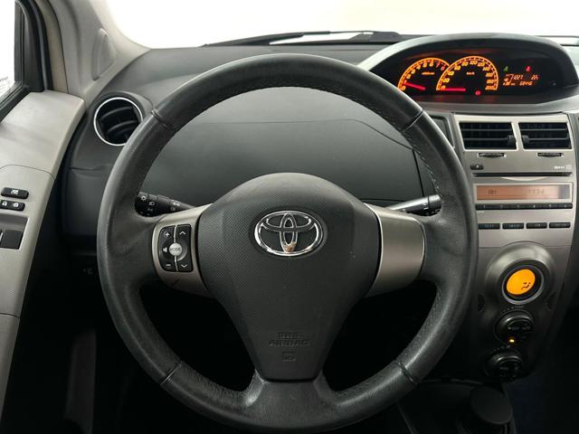 TOYOTA Yaris usata, con Chiusura centralizzata