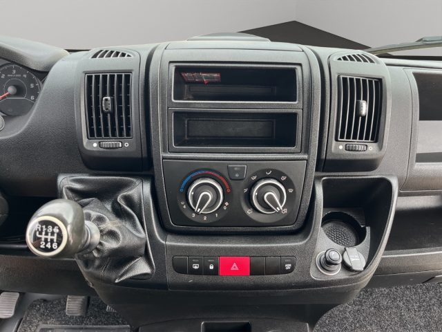 PEUGEOT Boxer usata 11