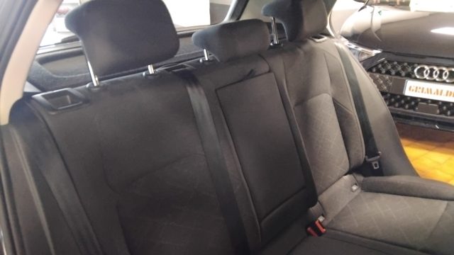 VOLKSWAGEN Golf usata, con Servosterzo