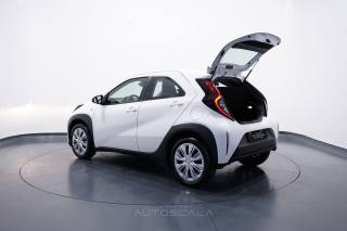 TOYOTA Aygo X usata 30