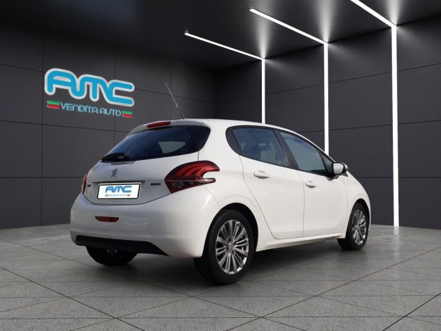 PEUGEOT 208 usata, con Cerchi in lega