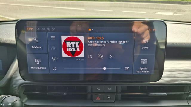 JEEP Avenger usata, con USB